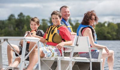 Why not make your visit more memorable? Book a Pontoon Ride on Lake Seymour!