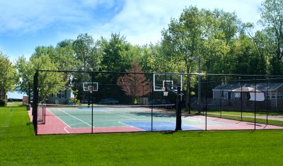 McCreary's Beach Resort offers a multi-sports court for those seeking a more active day at the cottage!