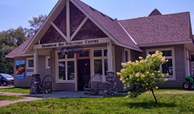 Our friendly staff awaits you at our Welcome Centre!