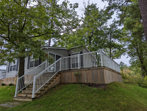 47 Riverside Village