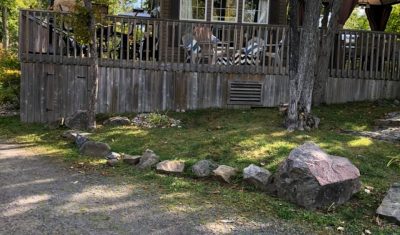 32 Riverside Village