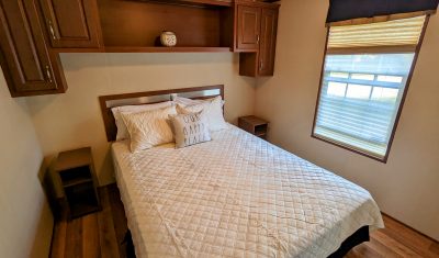 211 Lakeview Village Crescent
