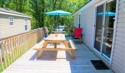 18 Basswood Drive