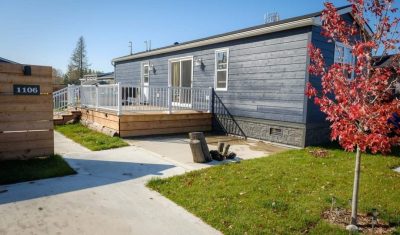 1106 Village Drive | Four Season Resort Cottage for Sale