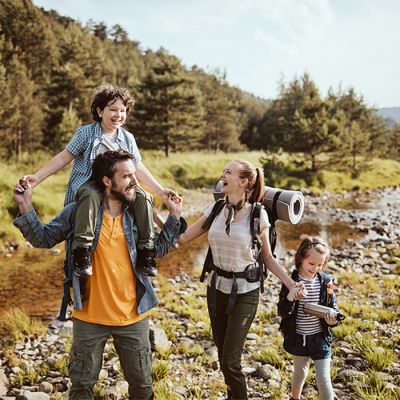 happy family at Gorges de la Coulonge Resort